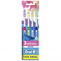 Escova Dental Oral B com 4 unidades 